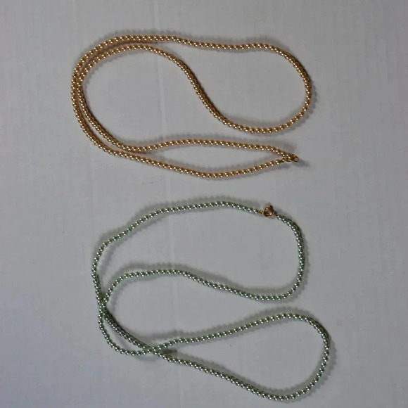 Pair of Pearl  Necklaces - Picture 4 of 6